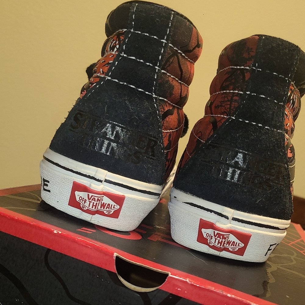 Kids Limited Edition Vans Sk8-hi Stranger Things X Friends Don't lie
